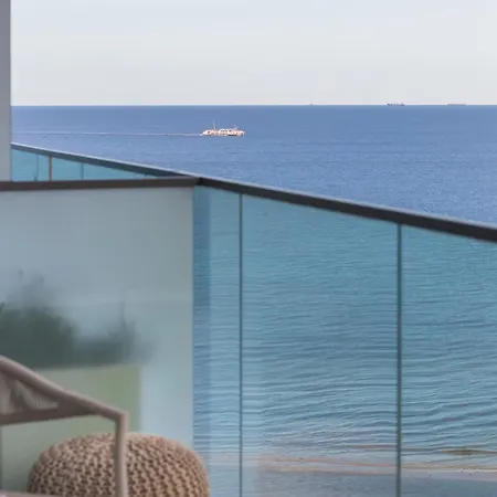 Sea Waves Exclusive - Wellness Spa, Sauna & Parking - By Rent Like *