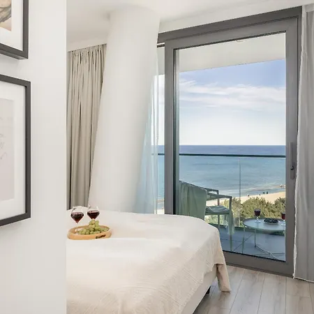 Sea Waves Exclusive - Wellness Spa, Sauna & Parking - By Rent Like Apartment