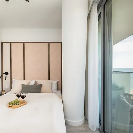 Sea Waves Exclusive - Wellness Spa, Sauna & Parking - By Rent Like Apartment Miedzyzdroje